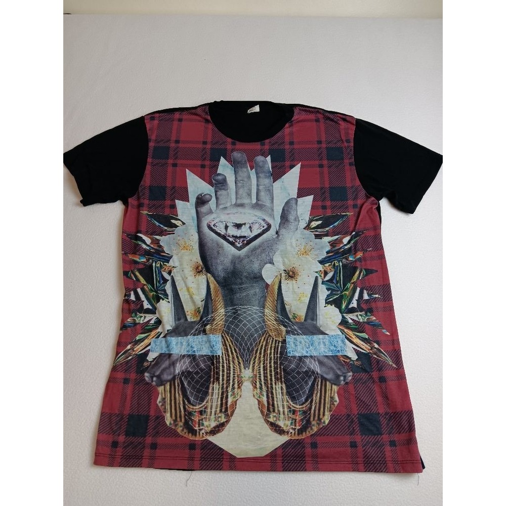 FUN Friends United Networx Streetwear T-Shirt Large Plaid Hand Diamond Graphic